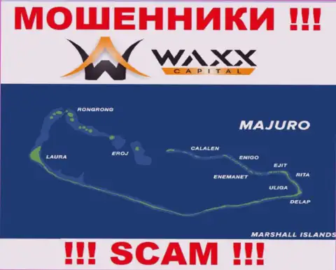 С вором WaxxCapital лучше не иметь дела, они расположены в оффшорной зоне: Majuro, Marshall Islands